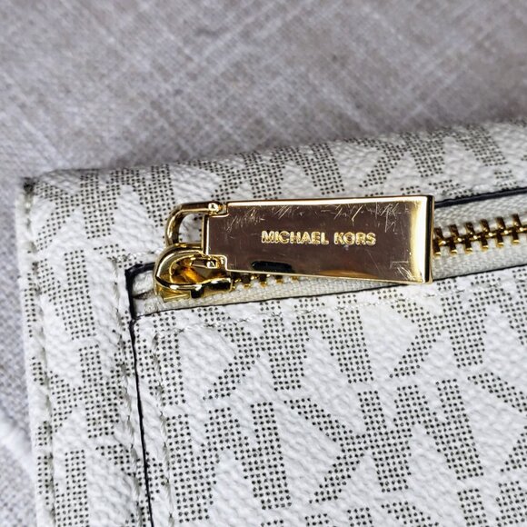 MICHAEL Michael Kors Jet Set Checkbook Wallet - White MK Logo Leather - Picture 5 of 17